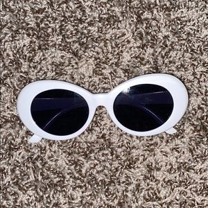 (clout goggles) sunglasses